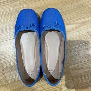 Blue Ballet Flats